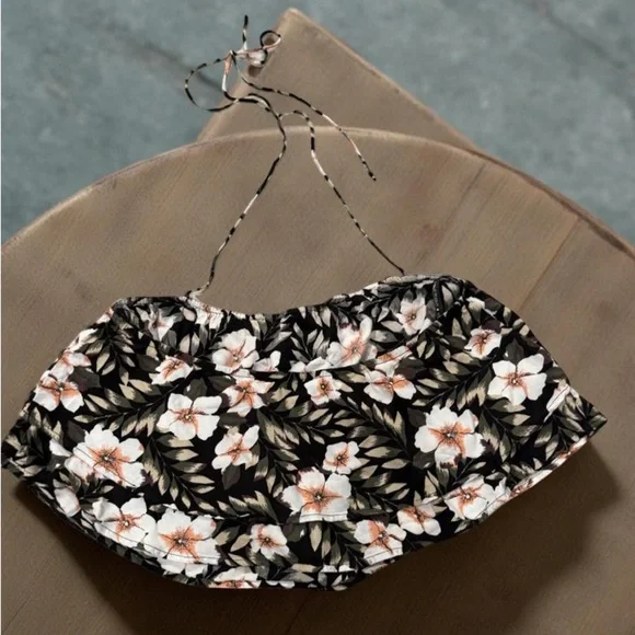 Volcom Black and Cream Floral Top - Picture 1 of 9